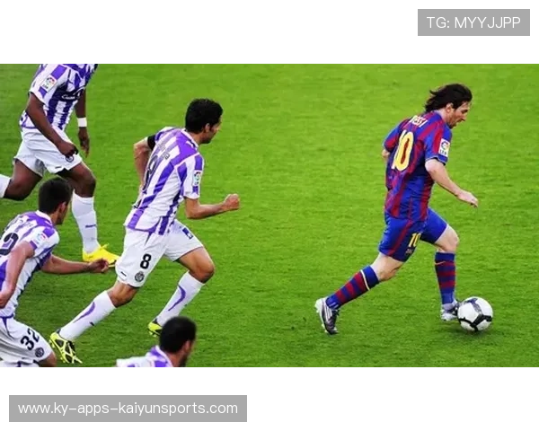 费耶诺德盯梅西式控球中心:足球战术的革新与未来之门 费耶诺德盯梅西式控球中心:足球战术的革新与未来之门