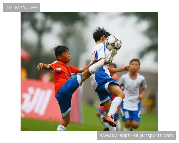 青训是否鼓励球员形成阶段性生涯复盘习惯，青训要求