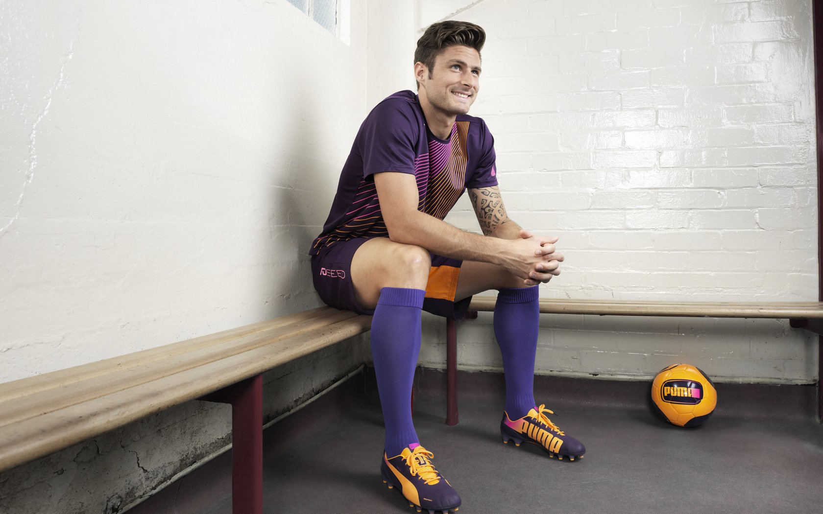 开云体育在线入口-世界杯瞬间：逆天长传助攻摘星，世界杯夺冠星星